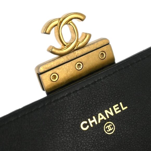 Chanel Black Lambskin Chevron WOC Wallet On Chain - Picture 5 of 10